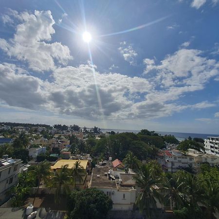 Luxury Retreat At Aqua Breeze Apartment, Flic En Flac Exterior photo